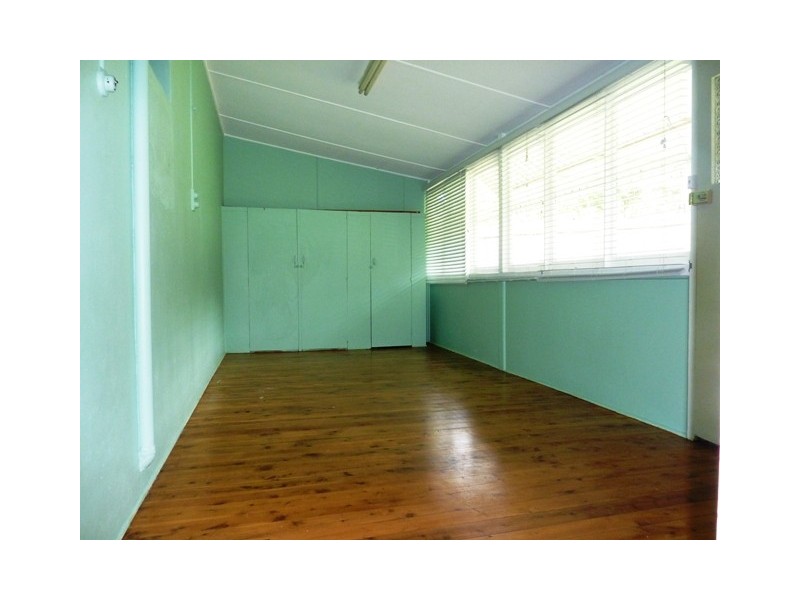 76 Albany Street, Point Frederick NSW 2250