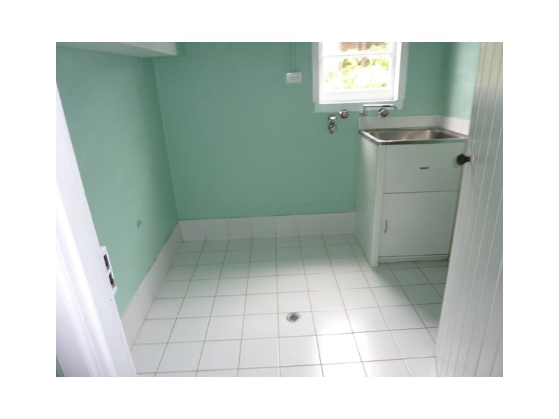 76 Albany Street, Point Frederick NSW 2250