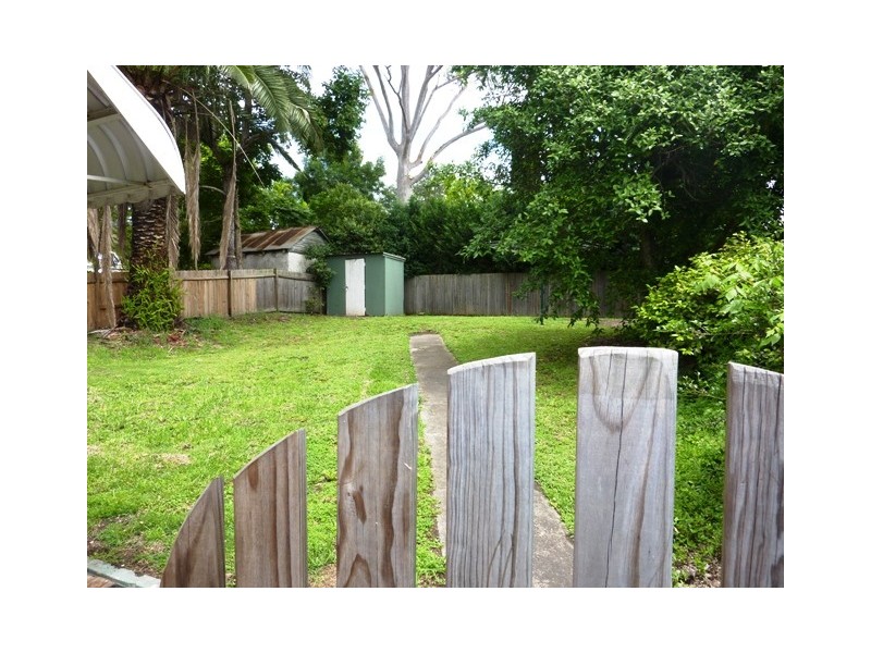 76 Albany Street, Point Frederick NSW 2250