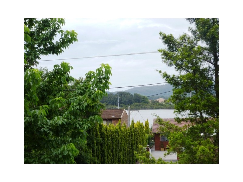 76 Albany Street, Point Frederick NSW 2250