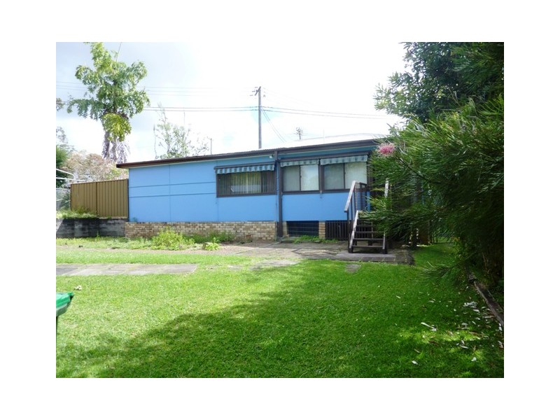 7 Gonaro Road, West Gosford NSW 2250