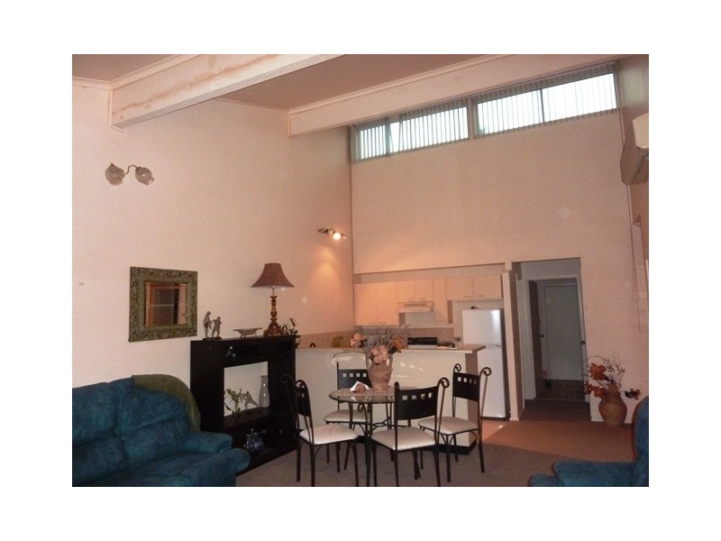 11/162 ALBANY STREET, Point Frederick NSW 2250