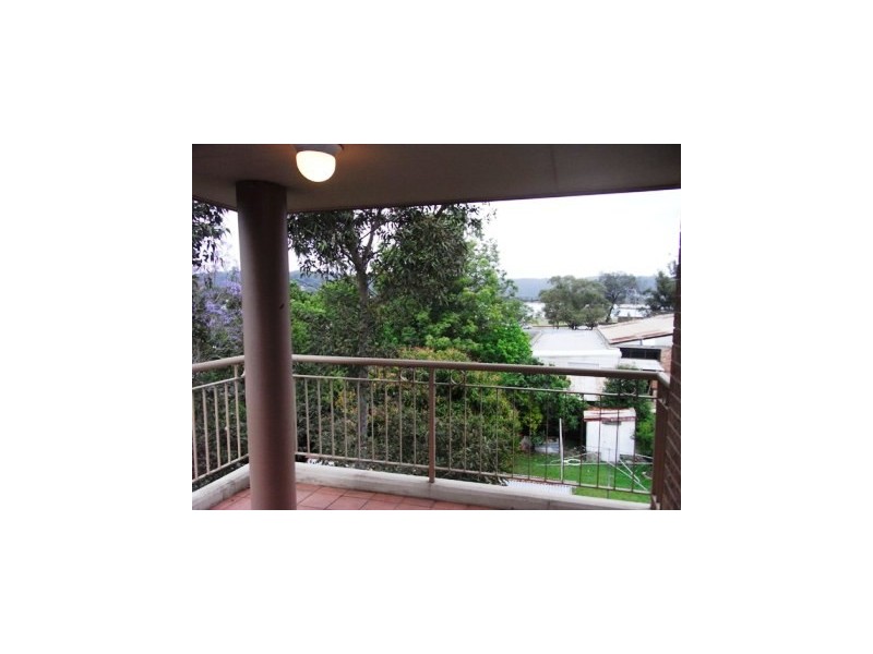 12/3-5 Shortland Street, Gosford NSW 2250