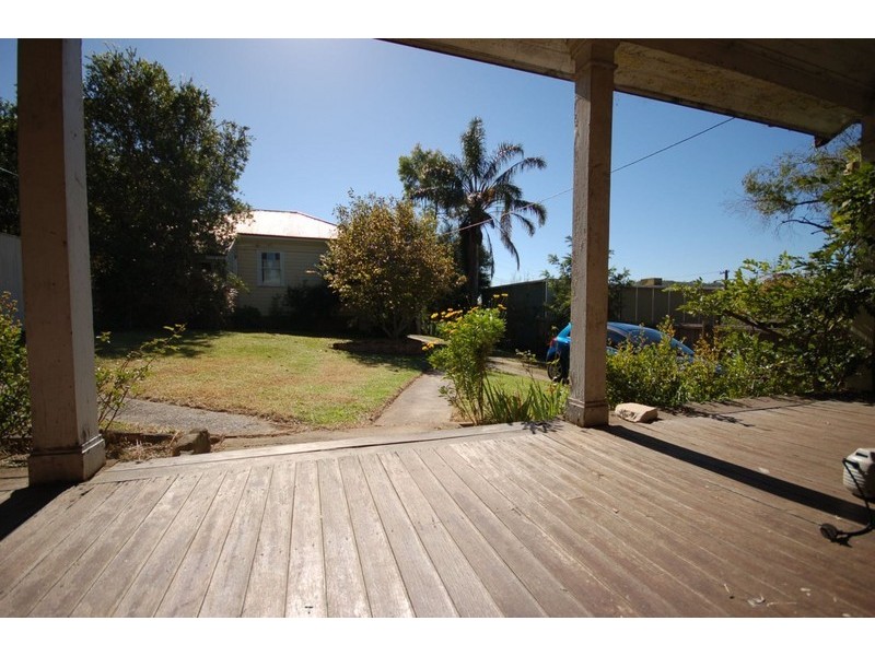 1 Station Street, Ourimbah NSW 2258