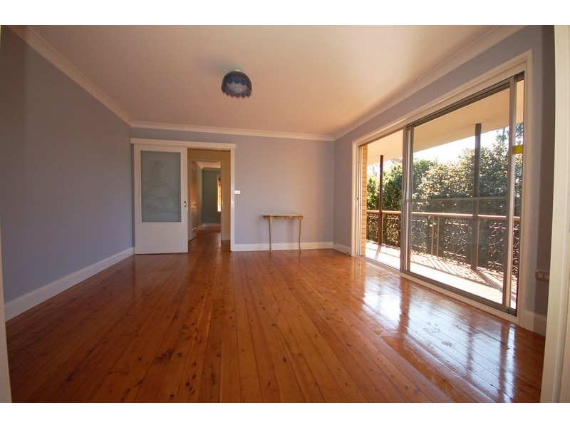1 Eulalia Avenue, Point Frederick NSW 2250