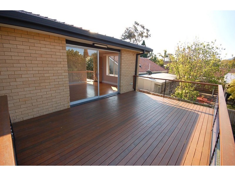 1 Eulalia Avenue, Point Frederick NSW 2250