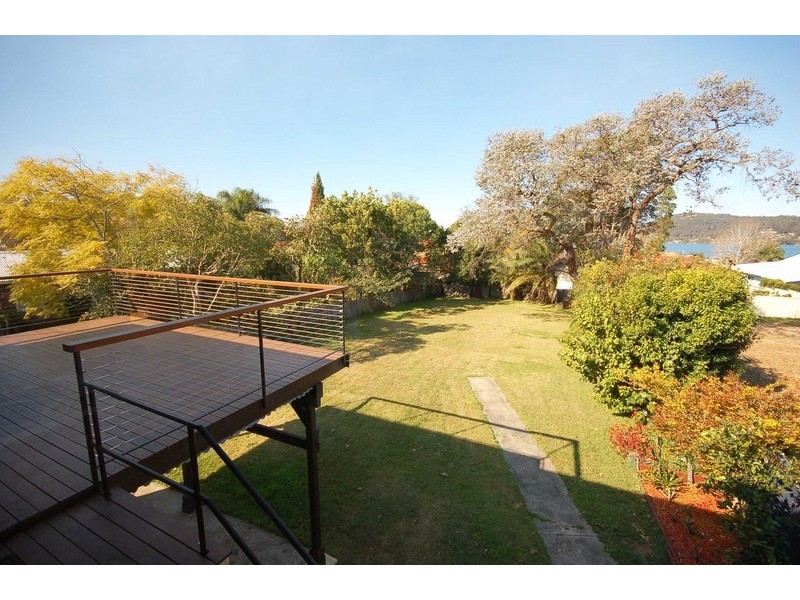 1 Eulalia Avenue, Point Frederick NSW 2250