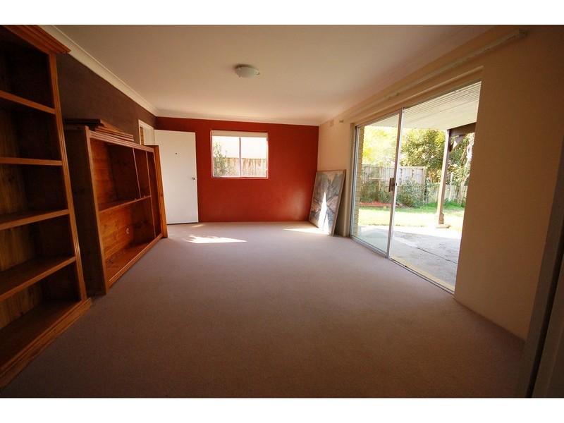1 Eulalia Avenue, Point Frederick NSW 2250