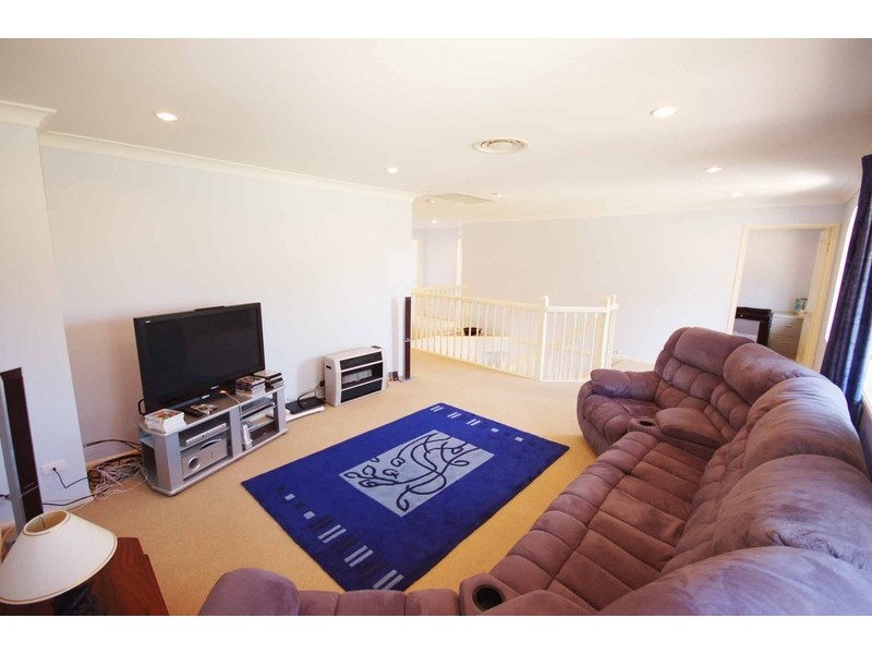 24 Hillgrove Close, Ourimbah NSW 2258