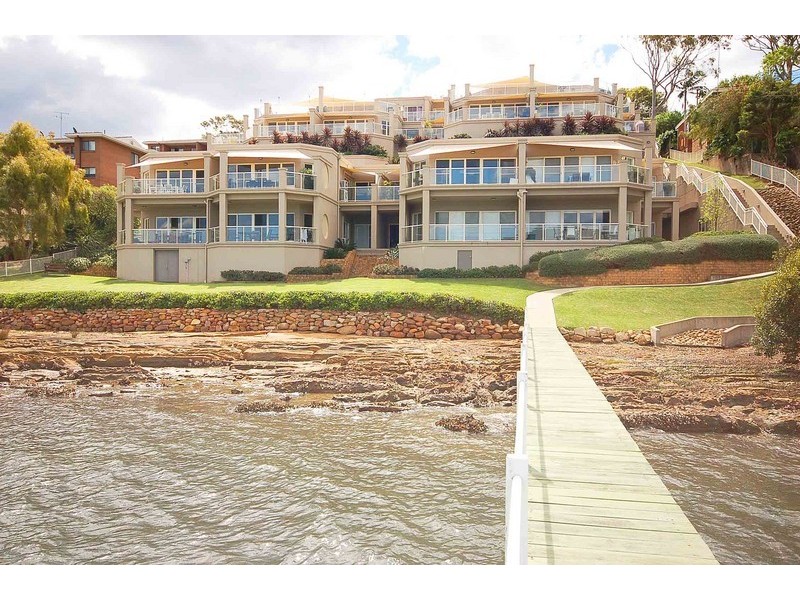 2/3-7 Wharf Street, East Gosford NSW 2250