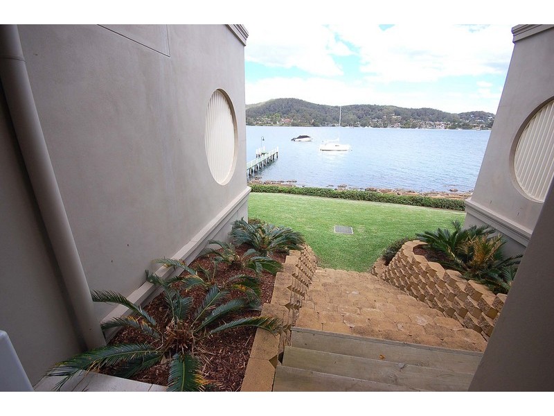 2/3-7 Wharf Street, East Gosford NSW 2250