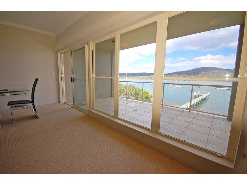 2/3-7 Wharf Street, East Gosford NSW 2250