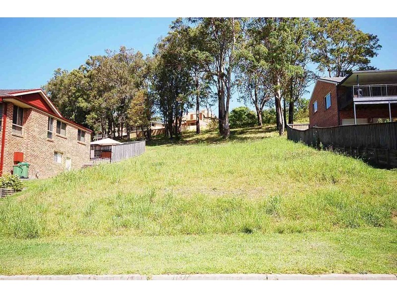 104 Chamberlain Road, Wyoming NSW 2250