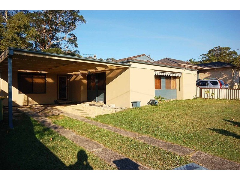 72 North Crescent, Wyoming NSW 2250