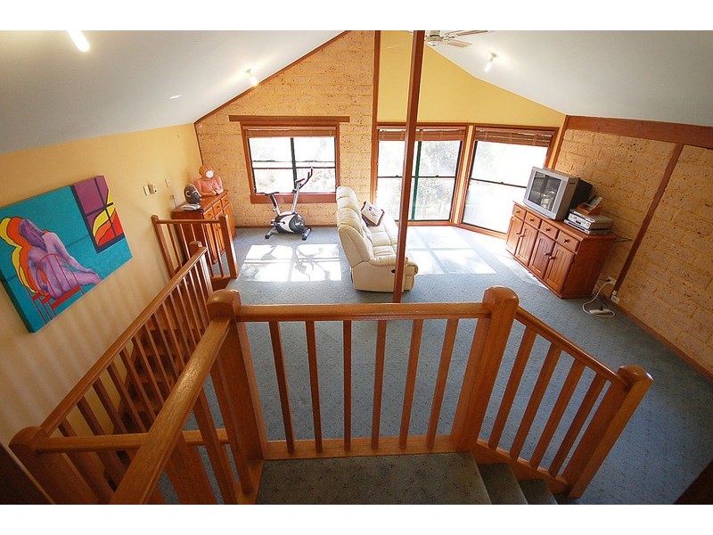 19 Walmsley Road, Ourimbah NSW 2258