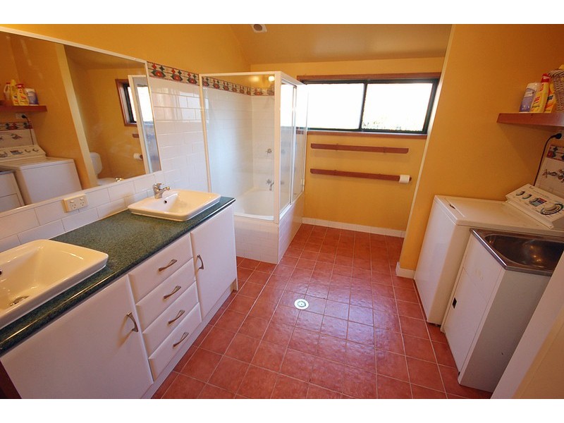 19 Walmsley Road, Ourimbah NSW 2258