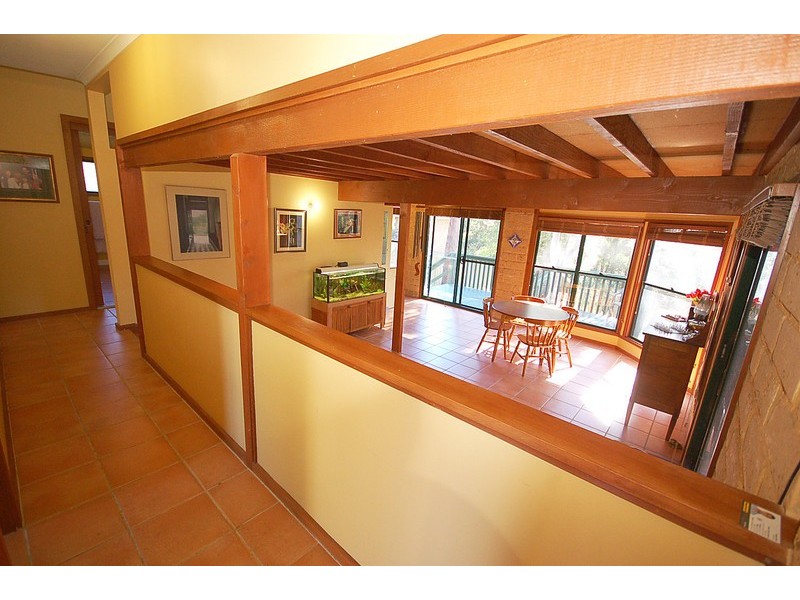 19 Walmsley Road, Ourimbah NSW 2258