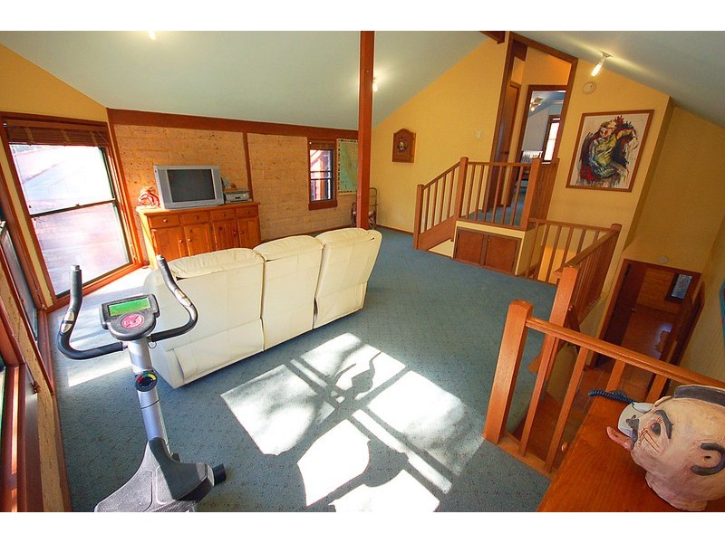 19 Walmsley Road, Ourimbah NSW 2258