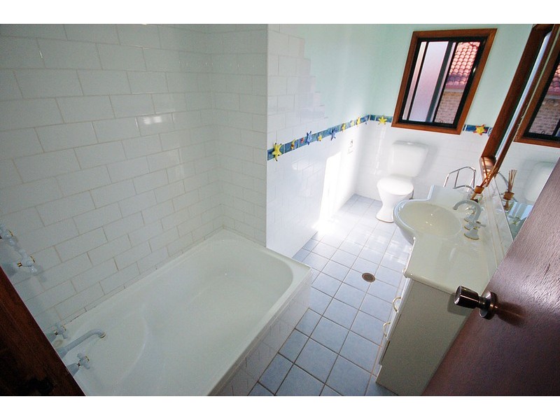 19 Walmsley Road, Ourimbah NSW 2258