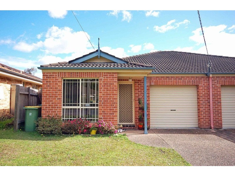 2/65 Shirley Street, Ourimbah NSW 2258