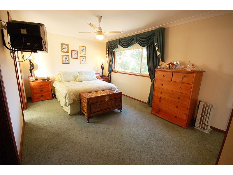 12 Robusta Close, Erina NSW 2250
