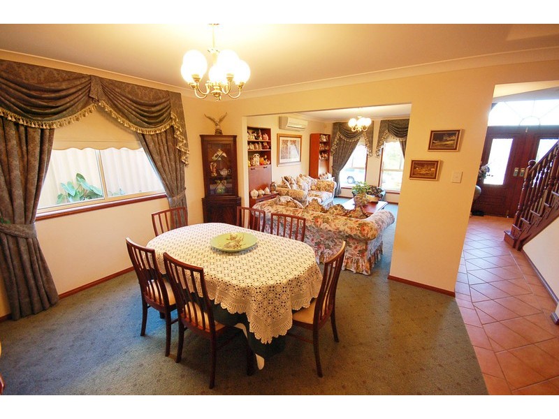 12 Robusta Close, Erina NSW 2250