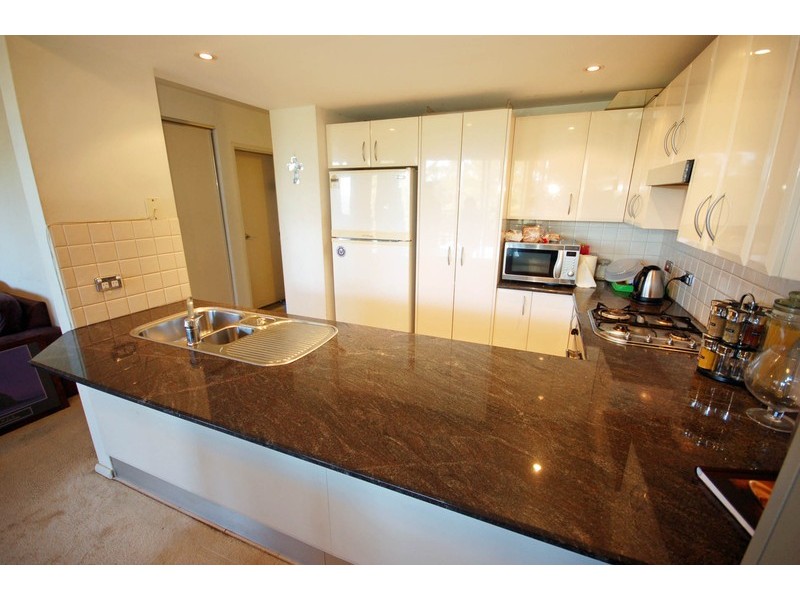 37/92  John Whiteway Drive, Gosford NSW 2250