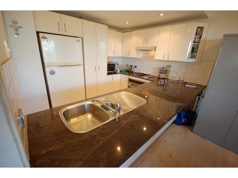 37/92  John Whiteway Drive, Gosford NSW 2250