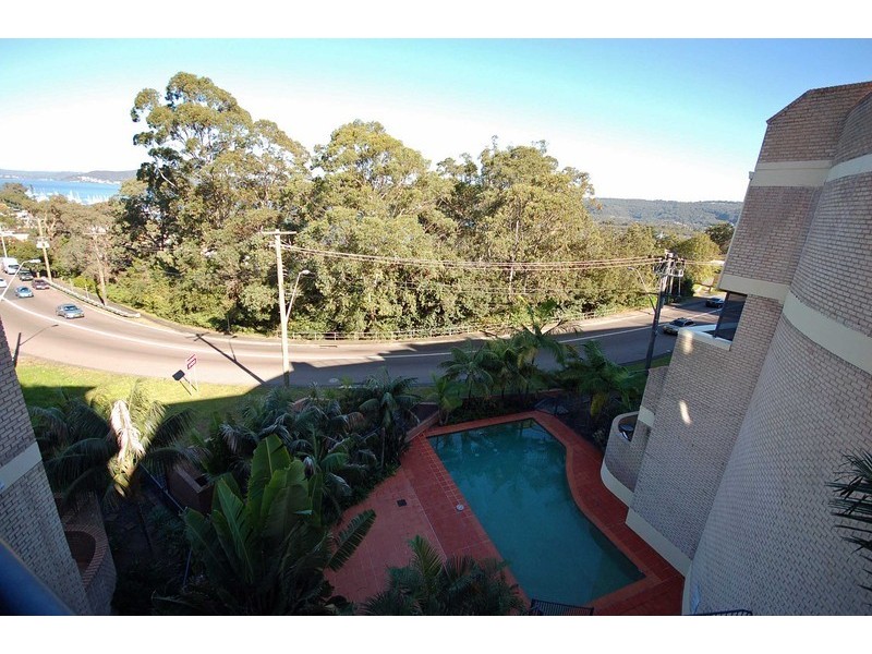 37/92  John Whiteway Drive, Gosford NSW 2250