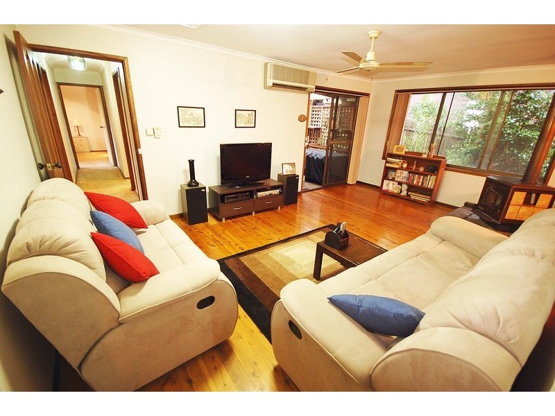 8 Lynch Road, Narara NSW 2250