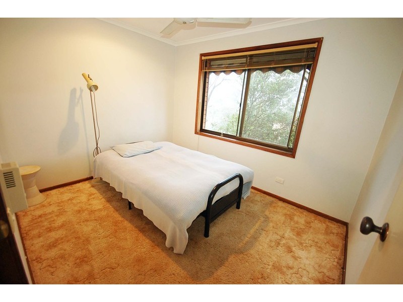 8 Lynch Road, Narara NSW 2250
