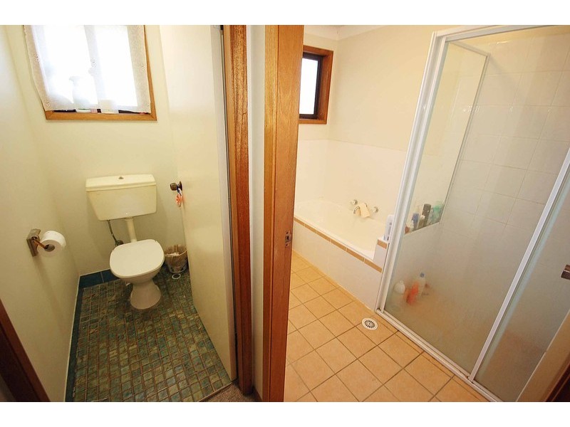 4 Elm Road, Niagara Park NSW 2250