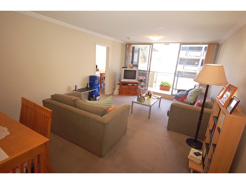 30/12 Baker Street, Gosford NSW 2250