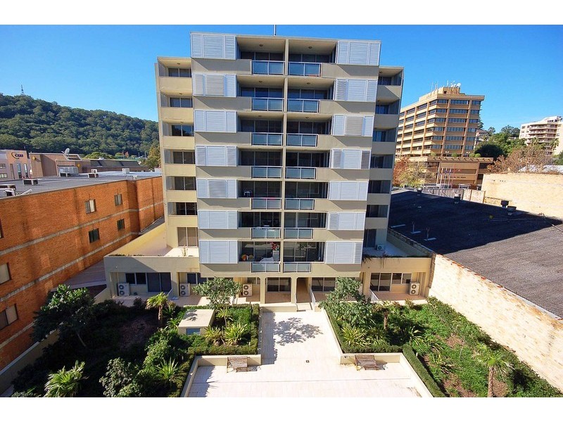 30/12 Baker Street, Gosford NSW 2250