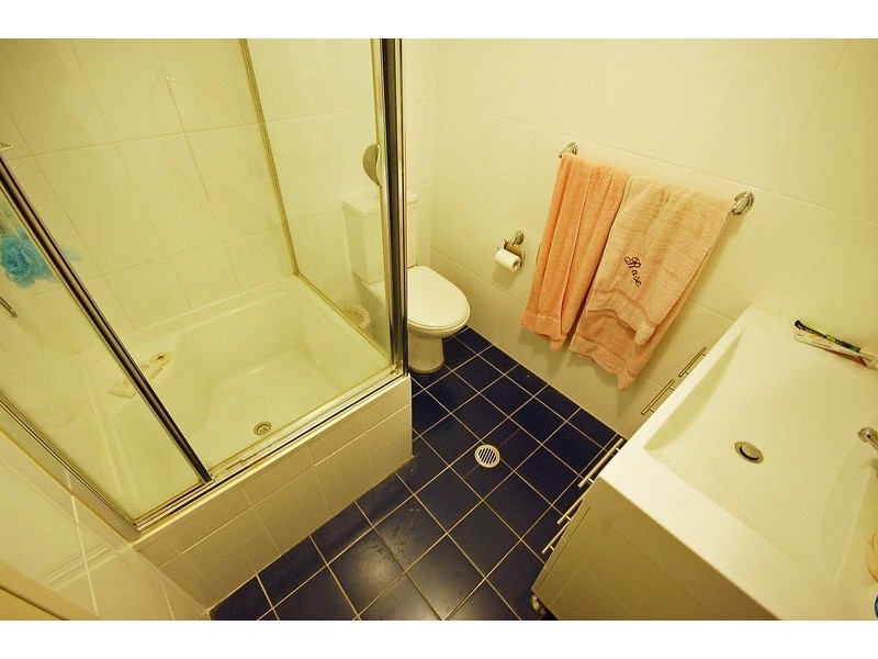 30/12 Baker Street, Gosford NSW 2250