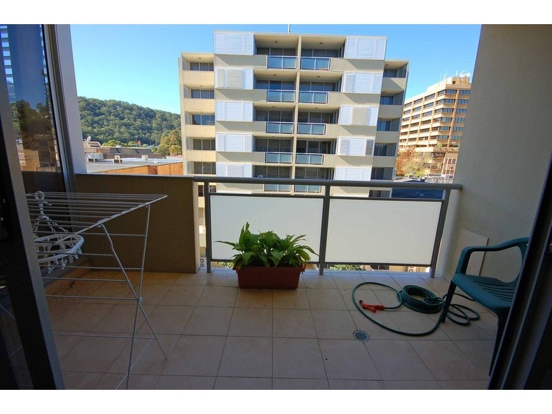 30/12 Baker Street, Gosford NSW 2250