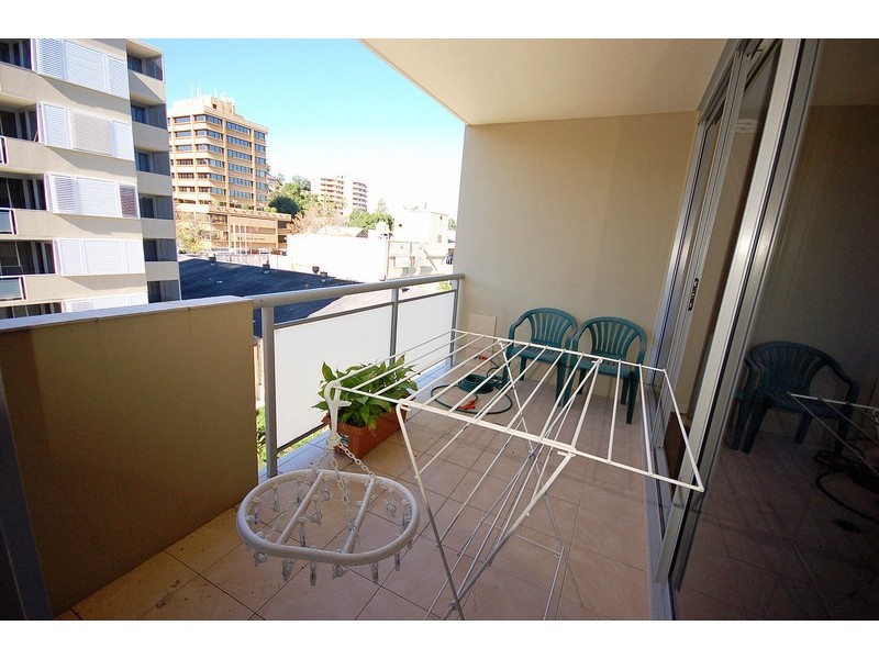 30/12 Baker Street, Gosford NSW 2250