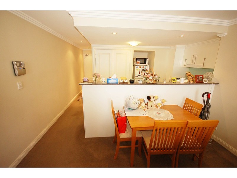 30/12 Baker Street, Gosford NSW 2250