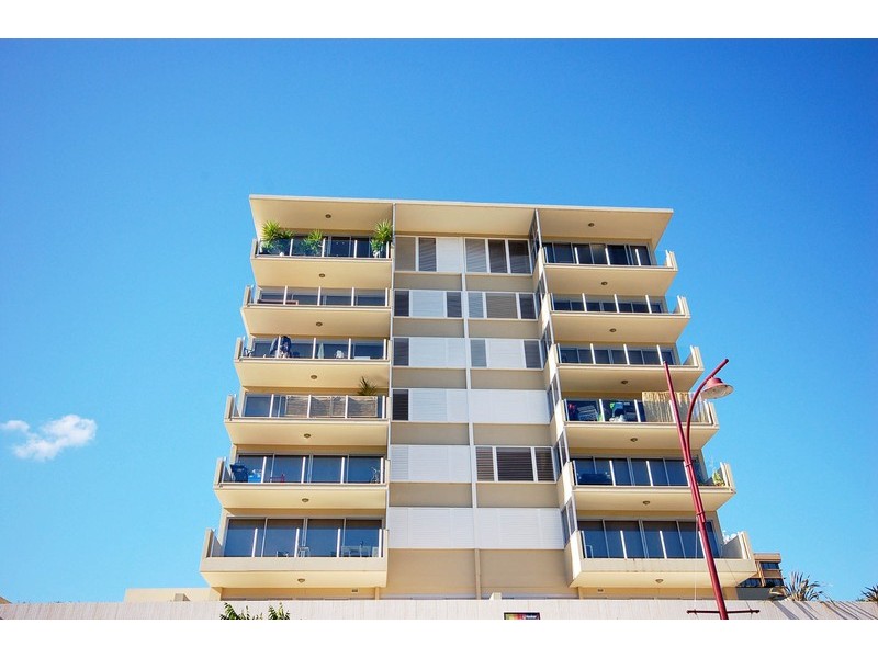 30/12 Baker Street, Gosford NSW 2250