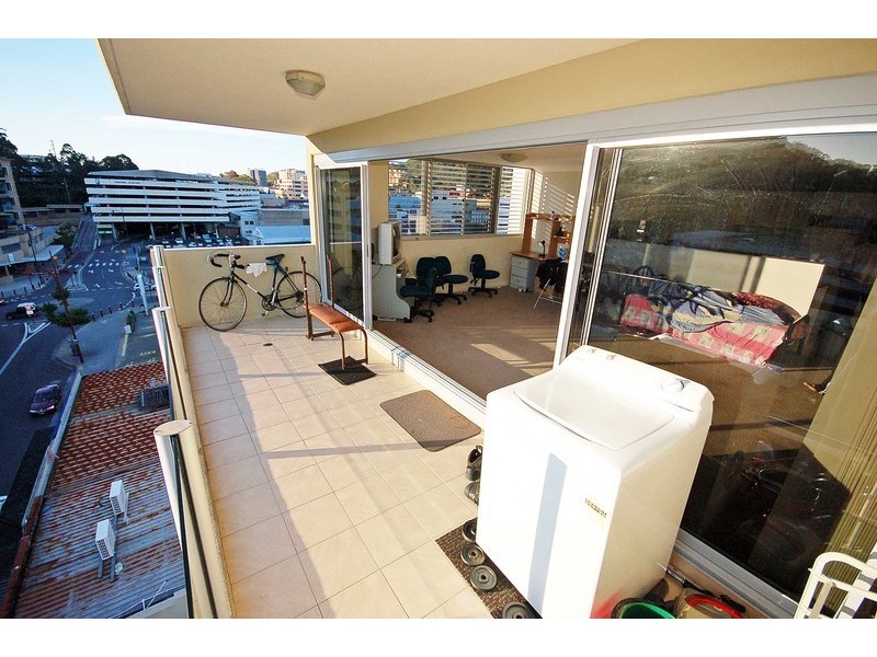 28/12 Baker Street, Gosford NSW 2250