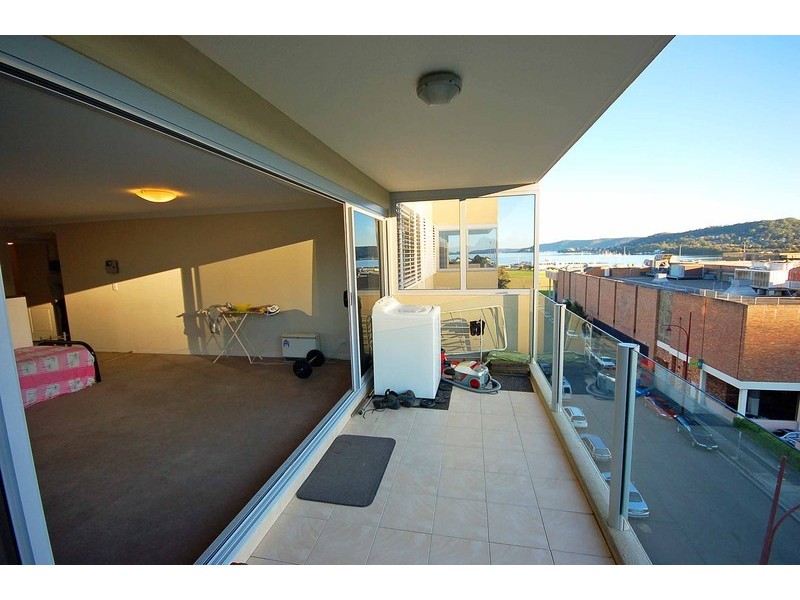 28/12 Baker Street, Gosford NSW 2250