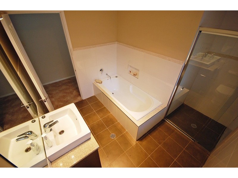 24 Darryl Road, Wyoming NSW 2250