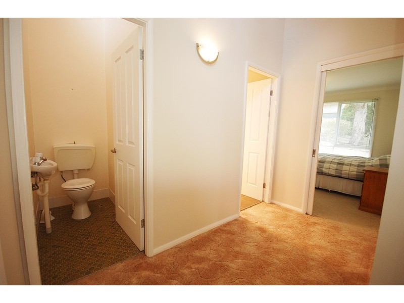 24 Darryl Road, Wyoming NSW 2250