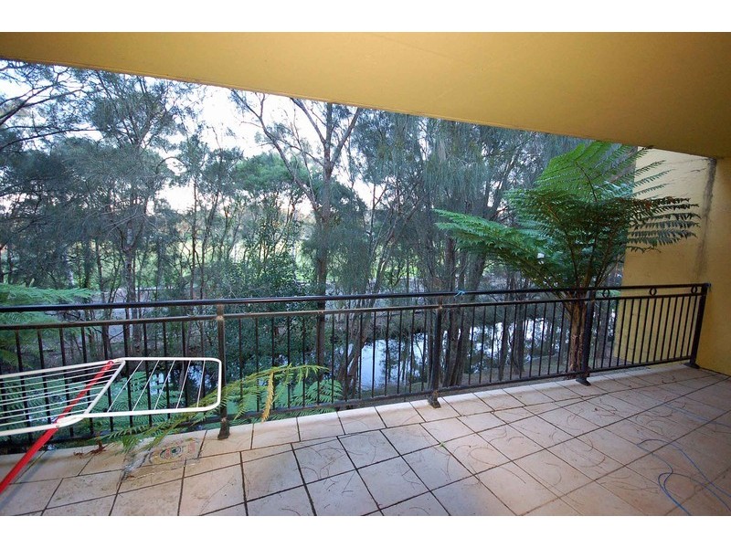 5/2 Adcock Avenue, West Gosford NSW 2250