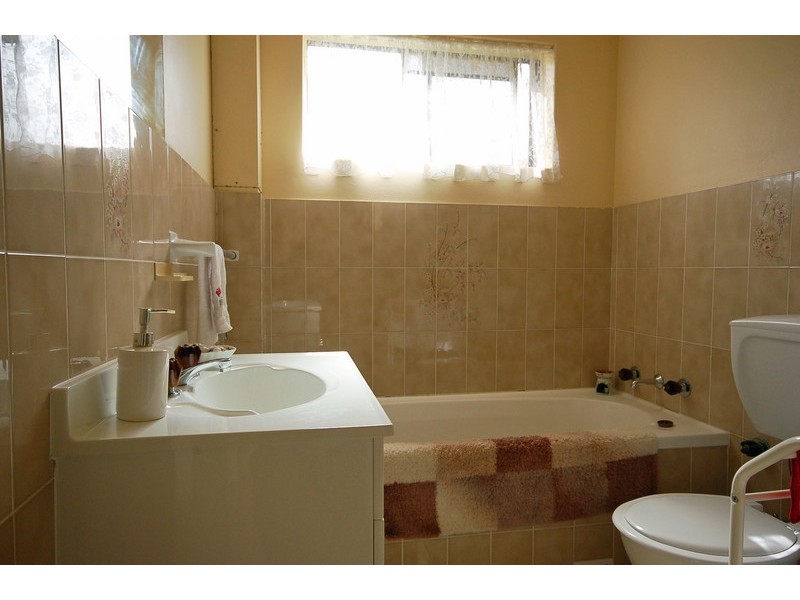 1/84-86 Henry Parry Drive, Gosford NSW 2250