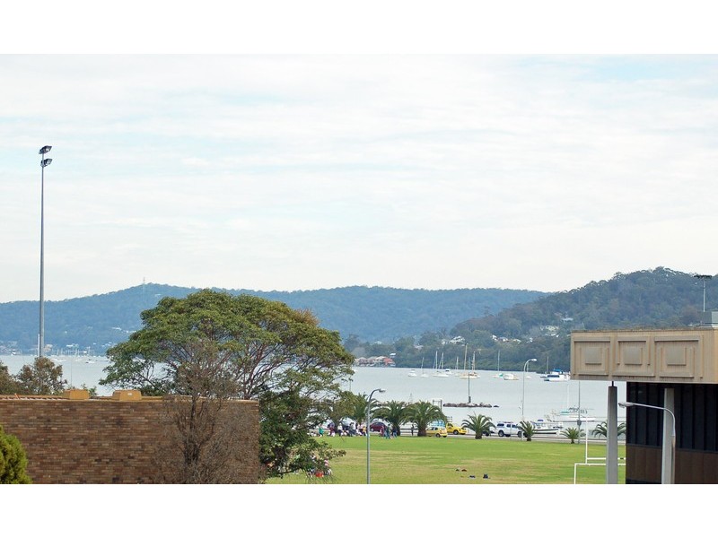 14/12 Baker Street, Gosford NSW 2250