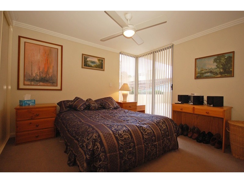14/12 Baker Street, Gosford NSW 2250