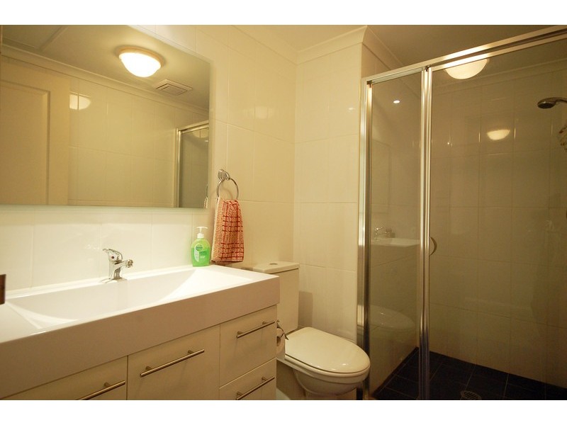 14/12 Baker Street, Gosford NSW 2250