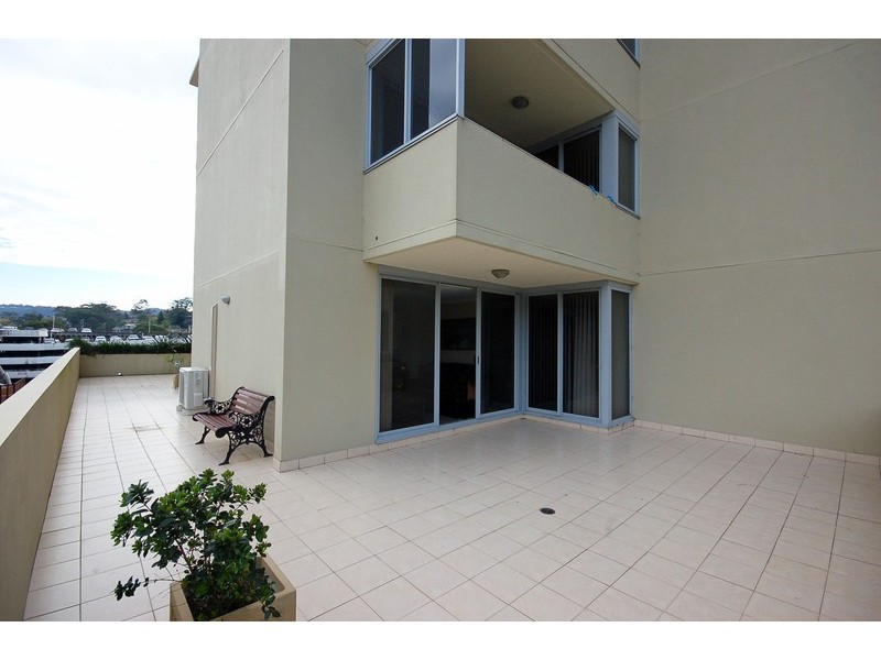 14/12 Baker Street, Gosford NSW 2250