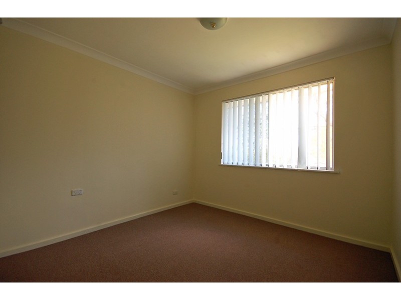 1 Maranoa Street, Wyoming NSW 2250